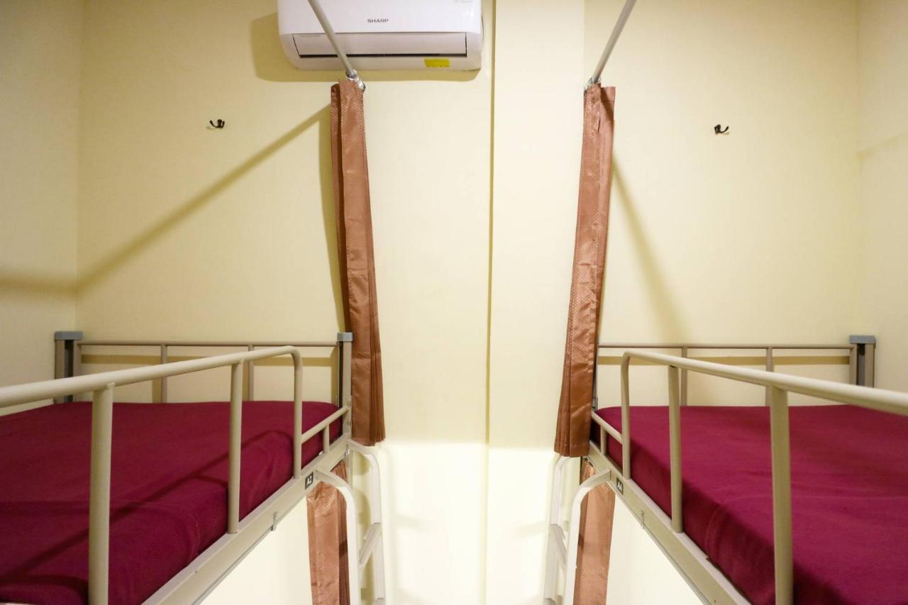 Pondok Backpacker City Square Malang Exteriör bild